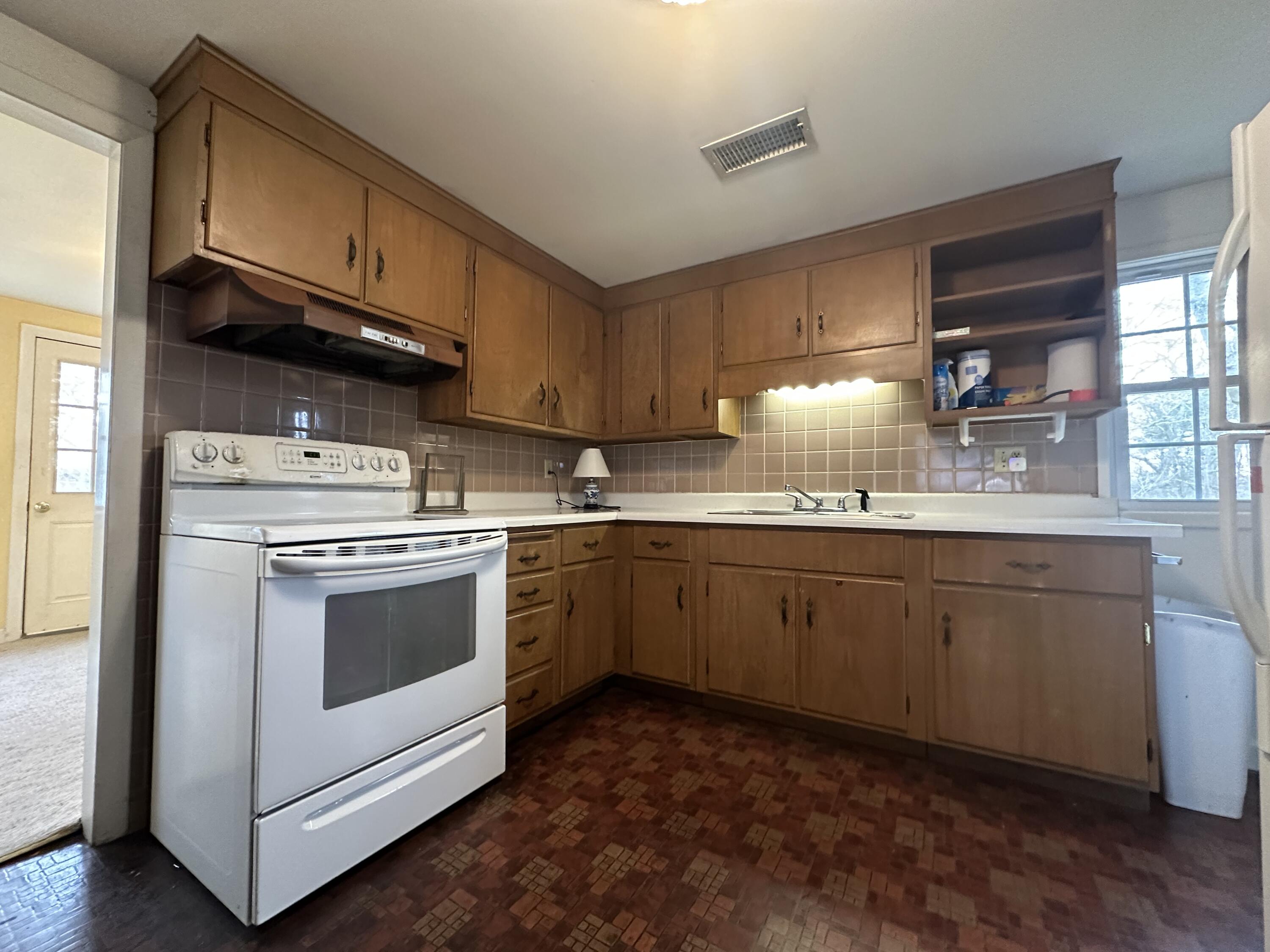 53 Pine Road West Dennis, MA 02670 - Photo 12 of 40 IMG_0233