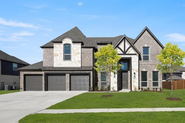 $645,512 | 1811 Fannin Drive, Cedar Hill, TX 75104