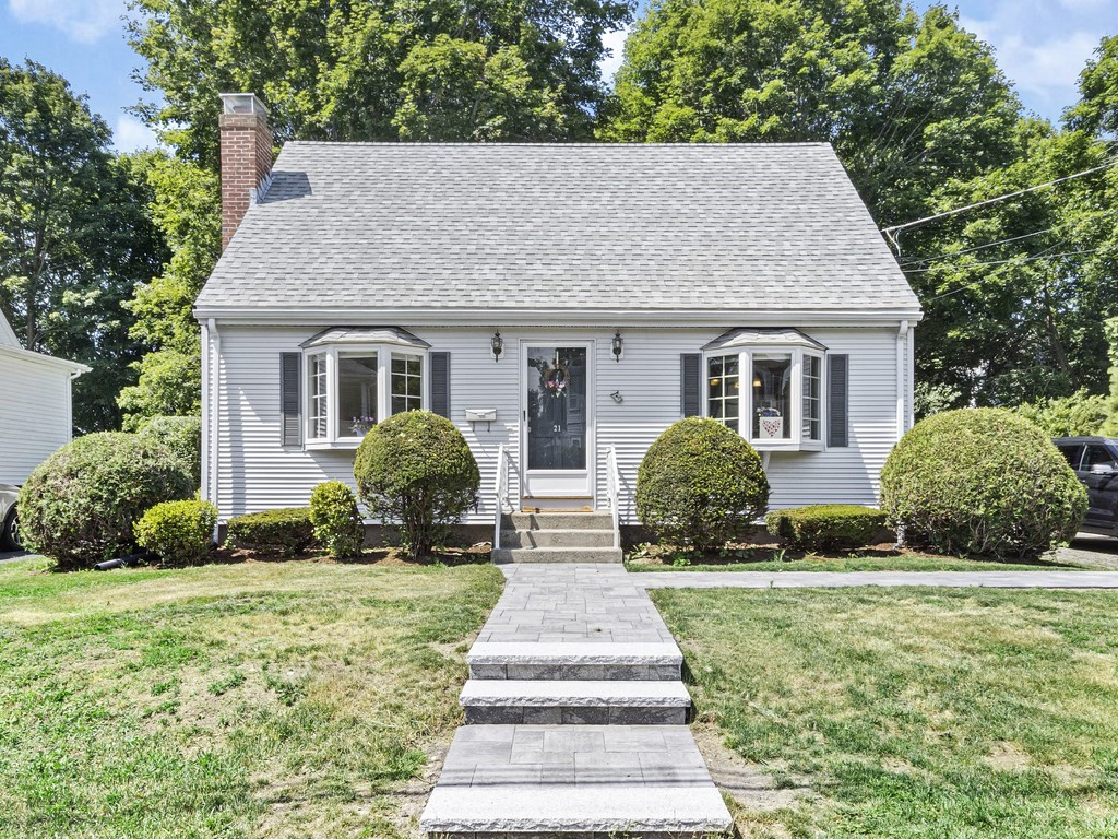21 Harding Road Norwood, MA 02062 - Photo 1 of 27 Gallery Image 1