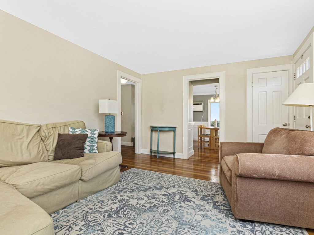 21 Harding Road Norwood, MA 02062 - Photo 7 of 27 Gallery Image 7