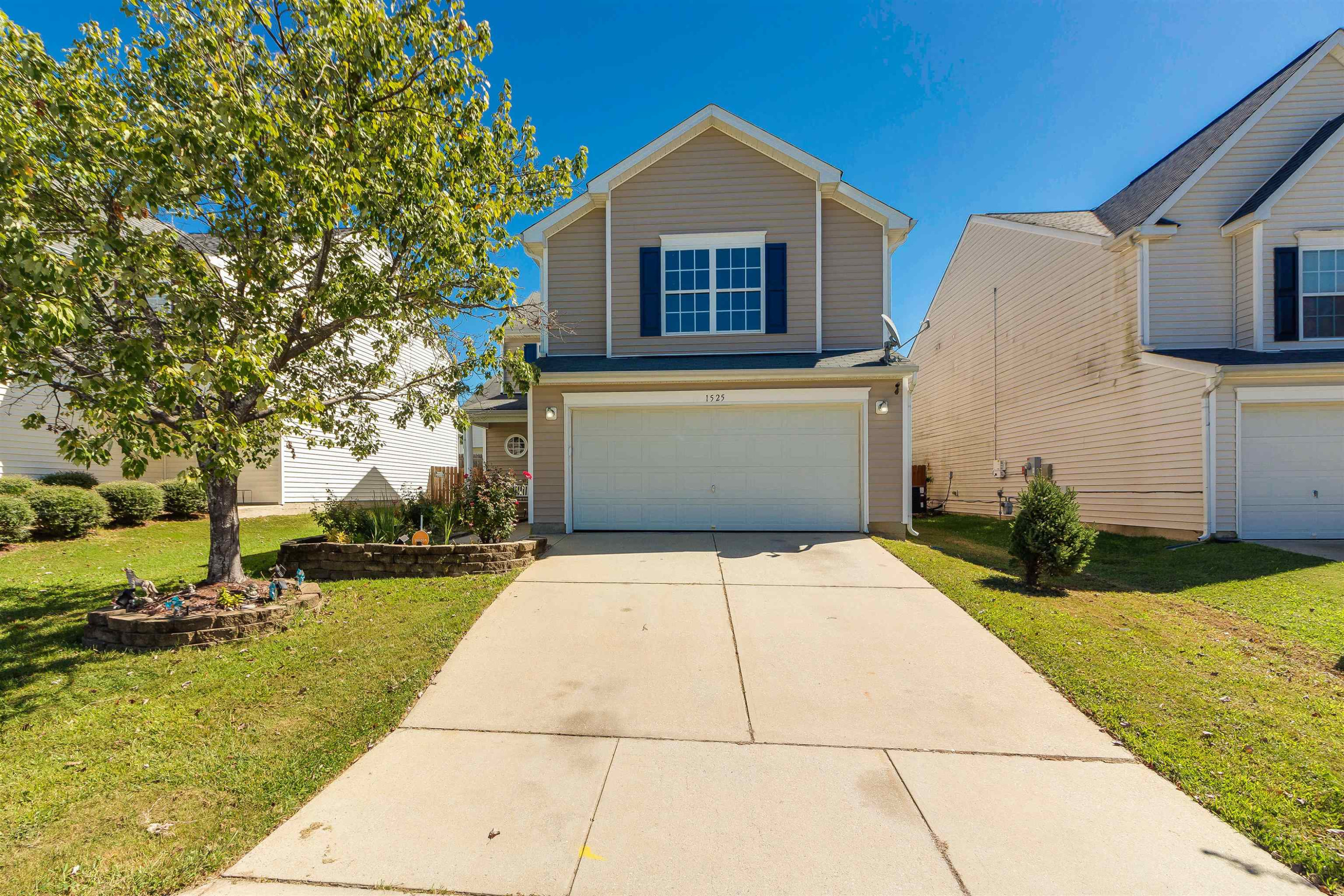 1525 Pebble Ridge Drive Raleigh, NC 27610 - Photo 2 of 26 Photo 2