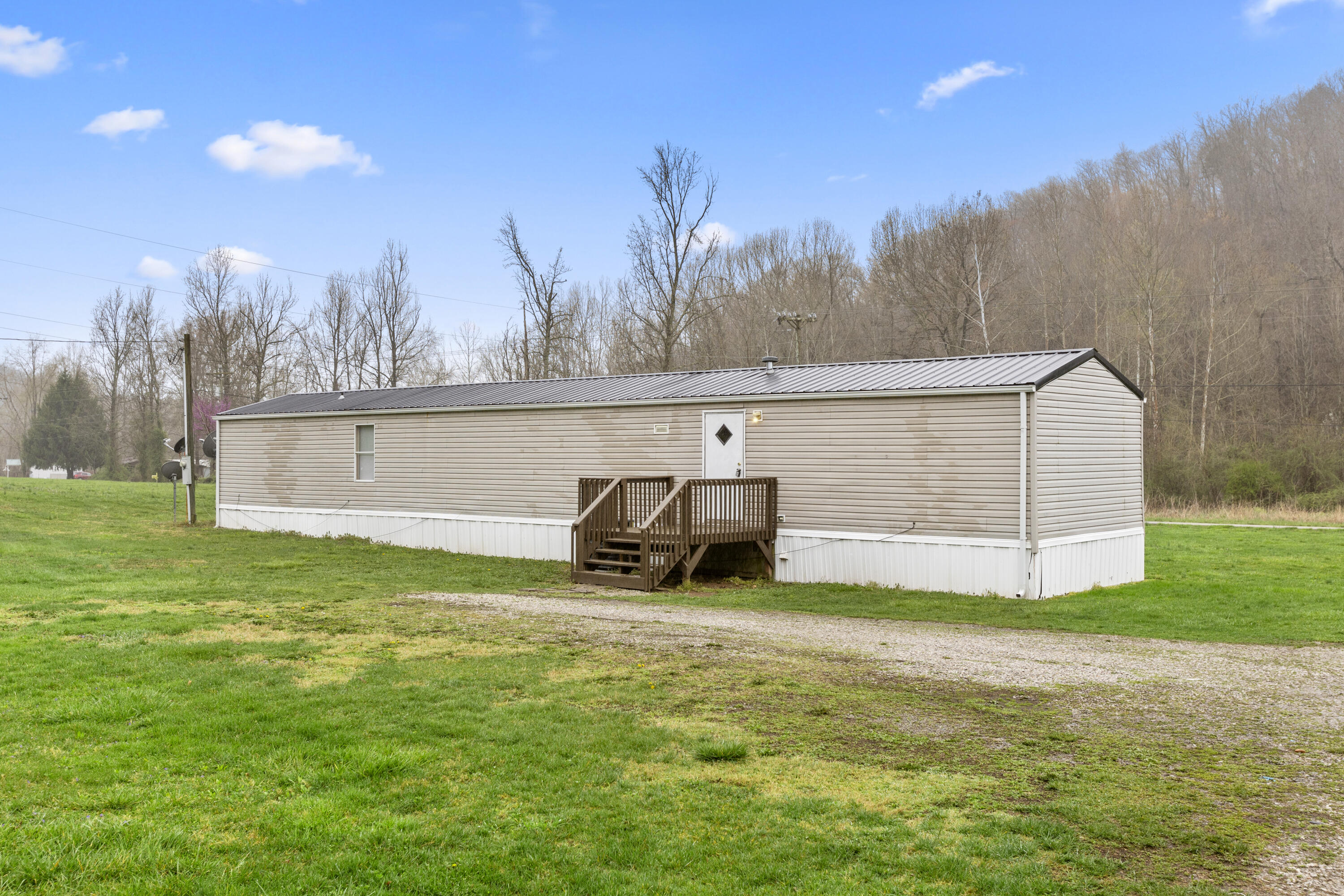 2190 Bluebank-Ramey School Road Morehead, KY 40351 - Photo 27 of 29 I82A9987