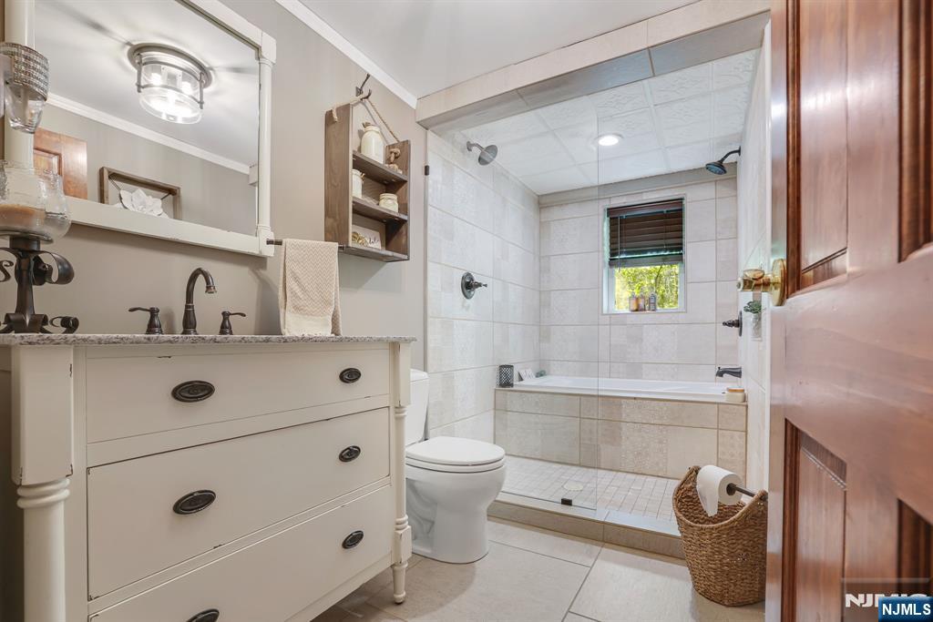 26 Maple Road Ringwood, NJ 07456 - Photo 16 of 36