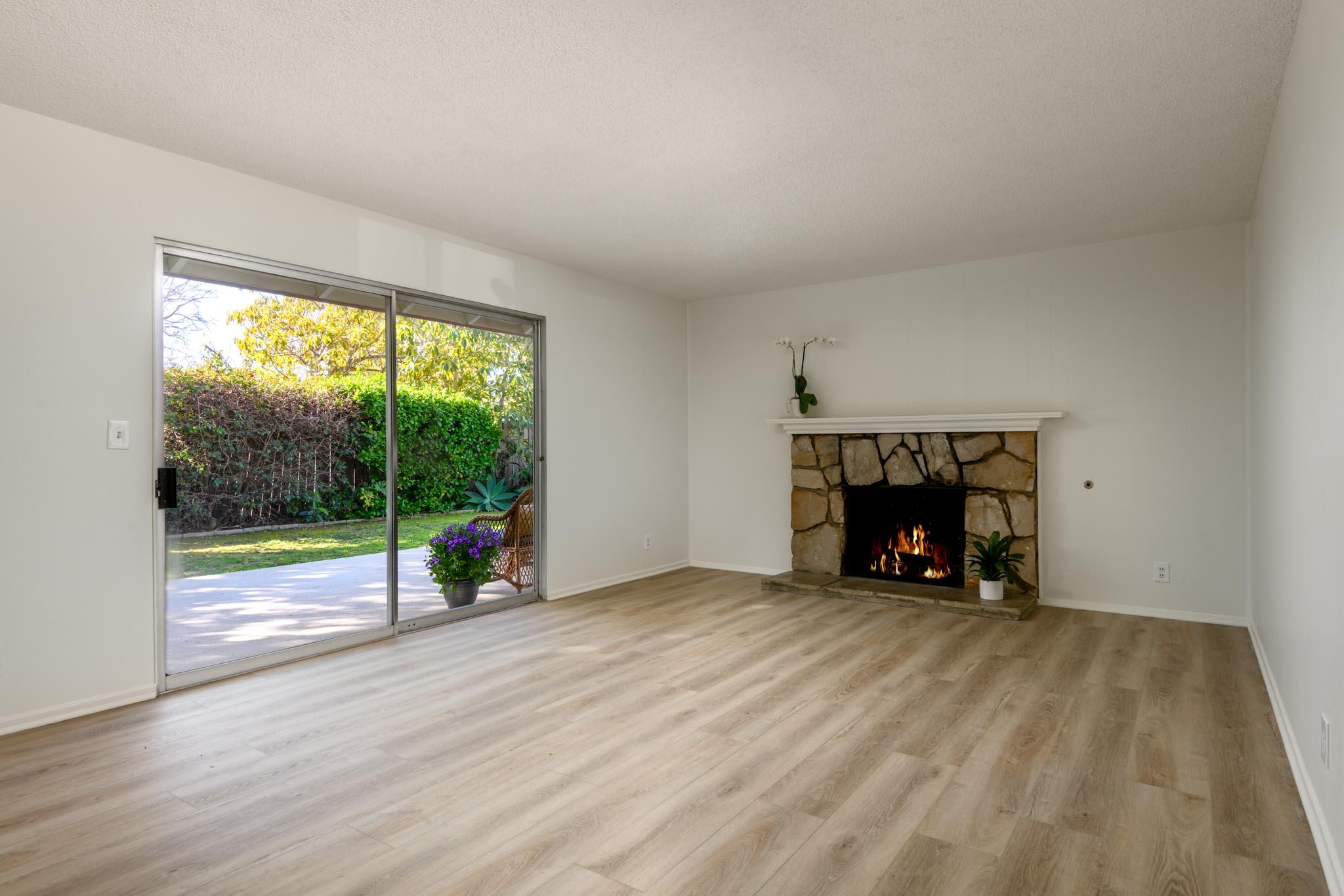 5529 Berkeley Road Goleta, CA 93111 - Photo 17 of 37 LivingRoom