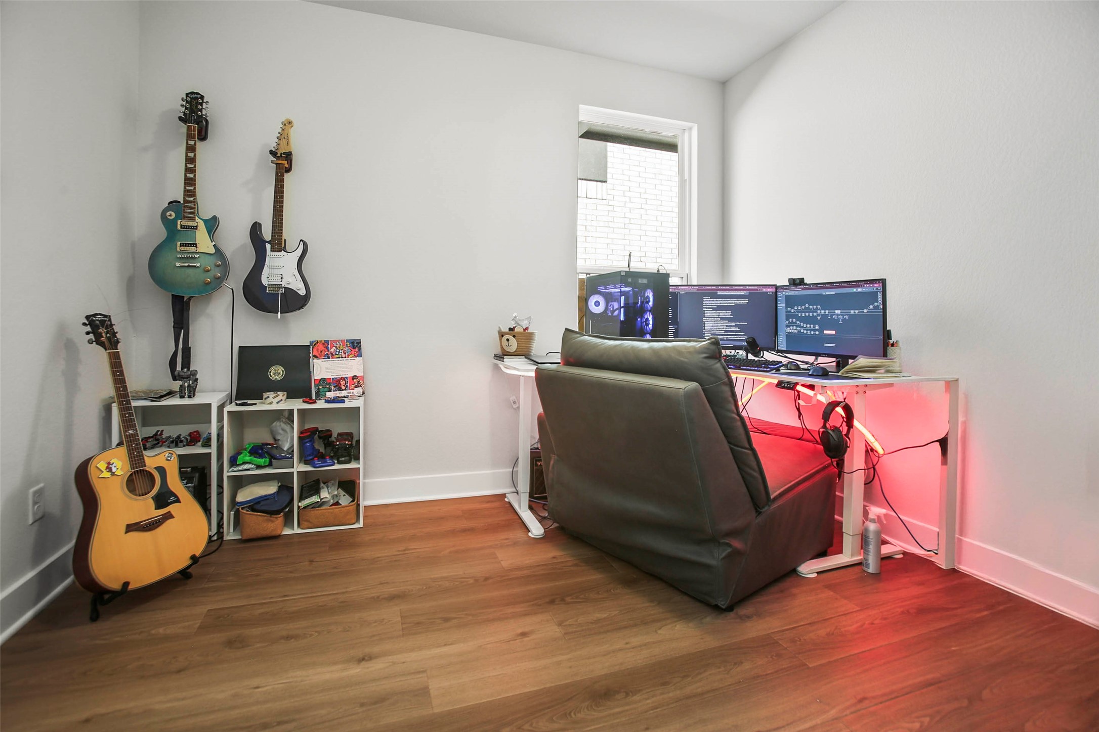 5010 Vly Wind Court Spring, TX 77386 - Photo 26 of 34 a room with furniture and wooden floor