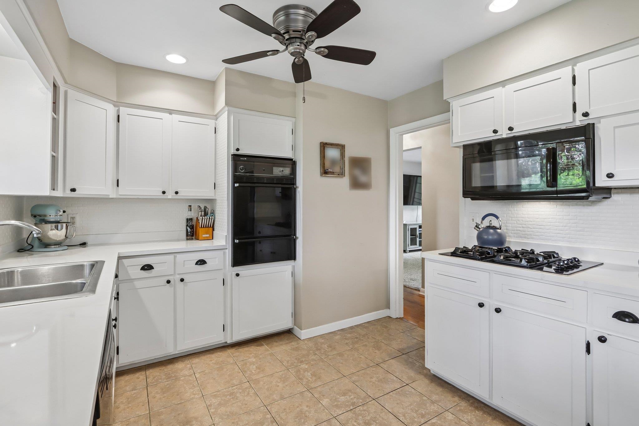 204 6th Street Waunakee, WI 53597 - Photo 15 of 58