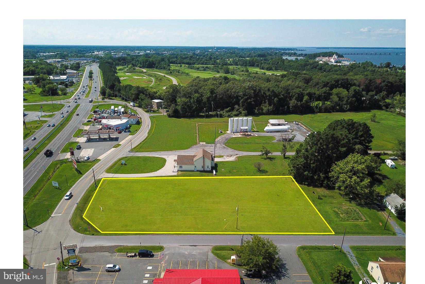 2918 Old Rte 50 Cambridge, MD 21613 - Photo 2 of 17 a view of a tennis court