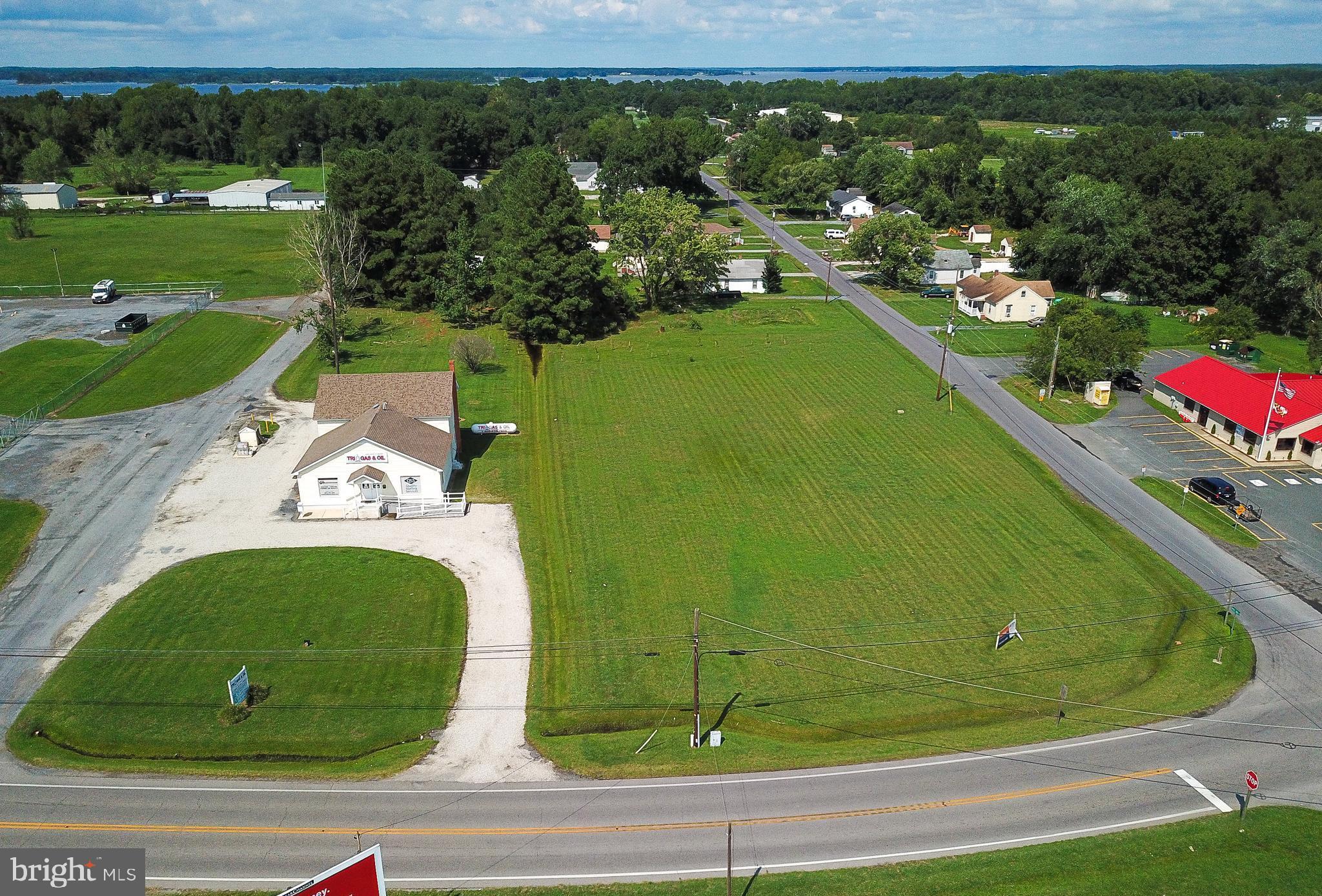 2918 Old Rte 50 Cambridge, MD 21613 - Photo 4 of 17 a view of a outdoor space