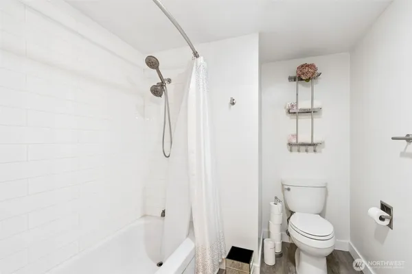 $486,000 | 2100 3rd Avenue, Unit 802, Seattle, WA 98121