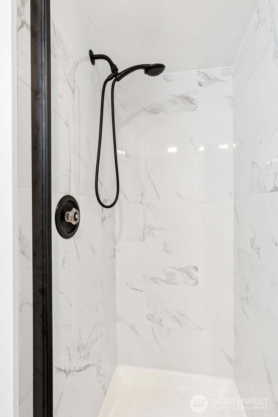 2100 3rd Avenue, Unit 802 Seattle, WA 98121 - Photo 21 of 35 a bathroom with a shower
