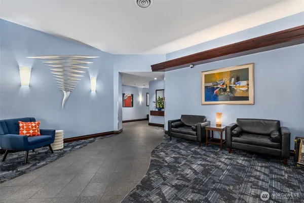 $486,000 | 2100 3rd Avenue, Unit 802, Seattle, WA 98121