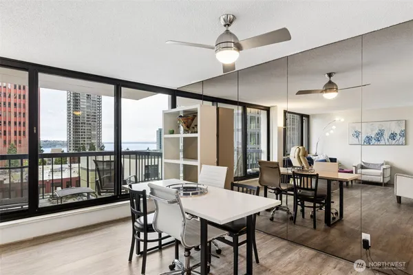$486,000 | 2100 3rd Avenue, Unit 802, Seattle, WA 98121