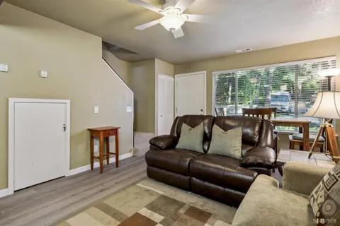 $435,000 | 1410 Ski Run Boulevard, Unit 10, South Lake Tahoe, CA 96150
