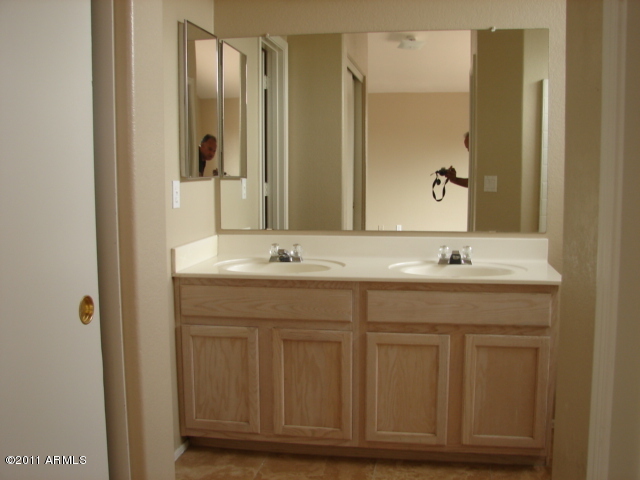 8656 West Granada Road Phoenix, AZ 85037 - Photo 13 of 23 HOME