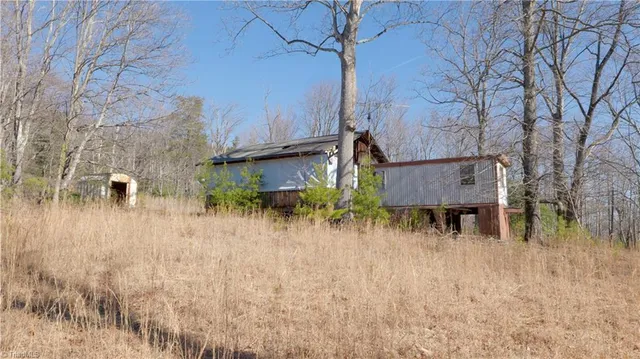 $499,000 | 337 Goat House Road, Lambsburg, VA 24351