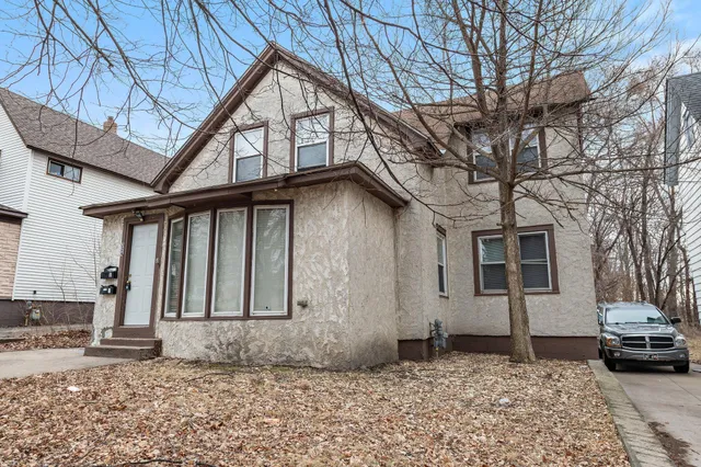 $249,000 | 324 Jenks Avenue East, St. Paul, MN 55130
