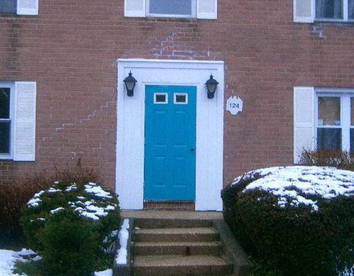 124 Seaton Road, Unit 1 Stamford, CT 06902 - Photo 1 of 1 Gallery Image 1