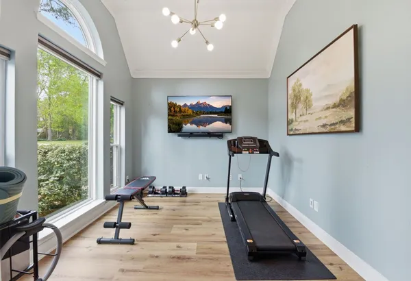 $862,000 | 68 East Sandalbranch Circle, The Woodlands, TX 77382
