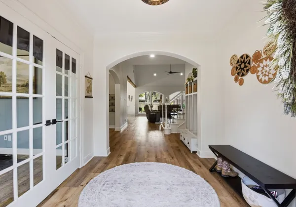 $862,000 | 68 East Sandalbranch Circle, The Woodlands, TX 77382
