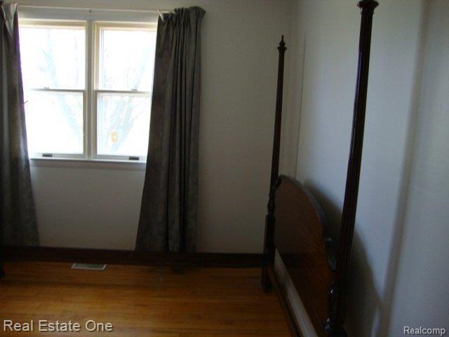 8555 Chinavare Road Newport, MI 48166 - Photo 16 of 22 BEDROOM