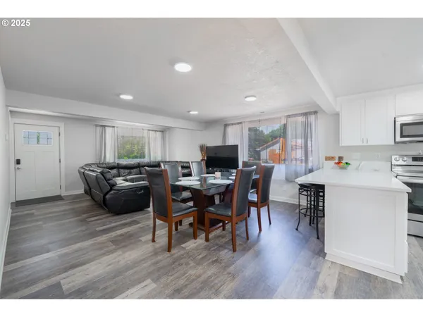 $420,000 | 31165 Highway 22, Hebo, OR 97122