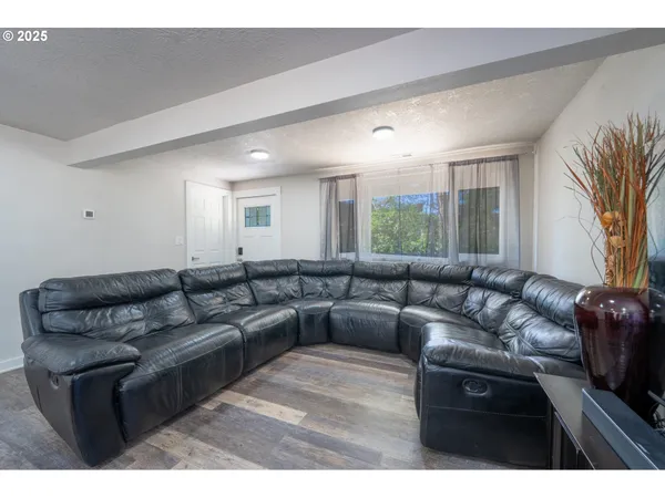 $420,000 | 31165 Highway 22, Hebo, OR 97122