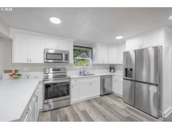 $420,000 | 31165 Highway 22, Hebo, OR 97122