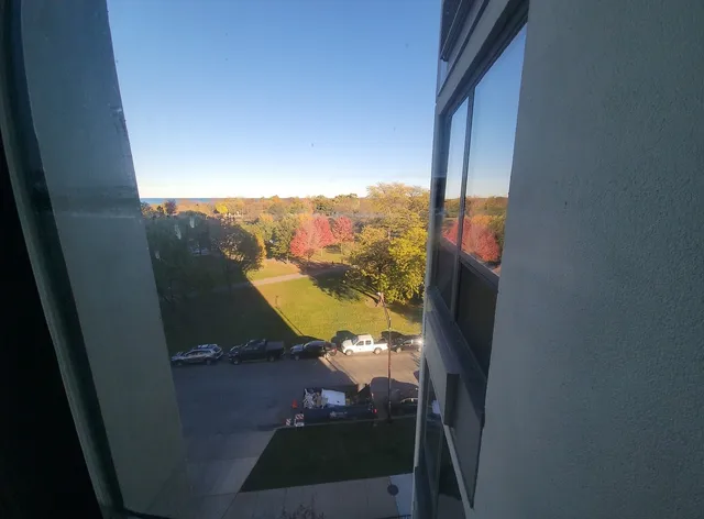 $2,200 | 5100 North Marine Drive, Unit 6B, Chicago, IL 60640