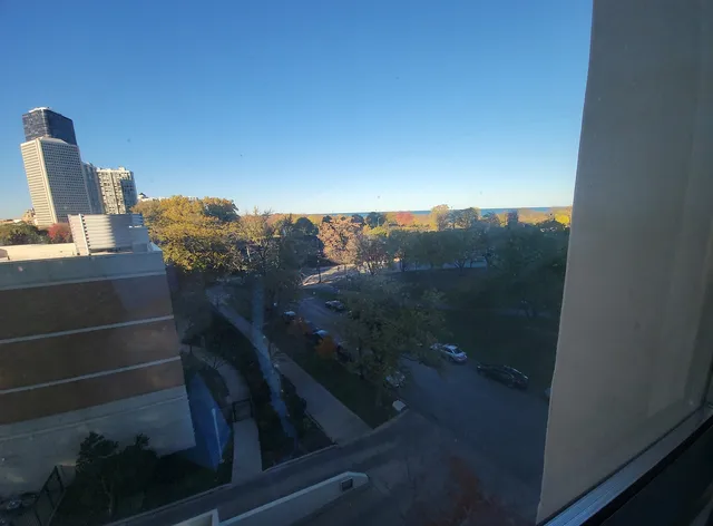 $2,200 | 5100 North Marine Drive, Unit 6B, Chicago, IL 60640