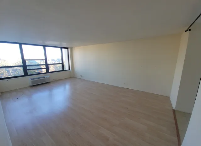 $2,200 | 5100 North Marine Drive, Unit 6B, Chicago, IL 60640