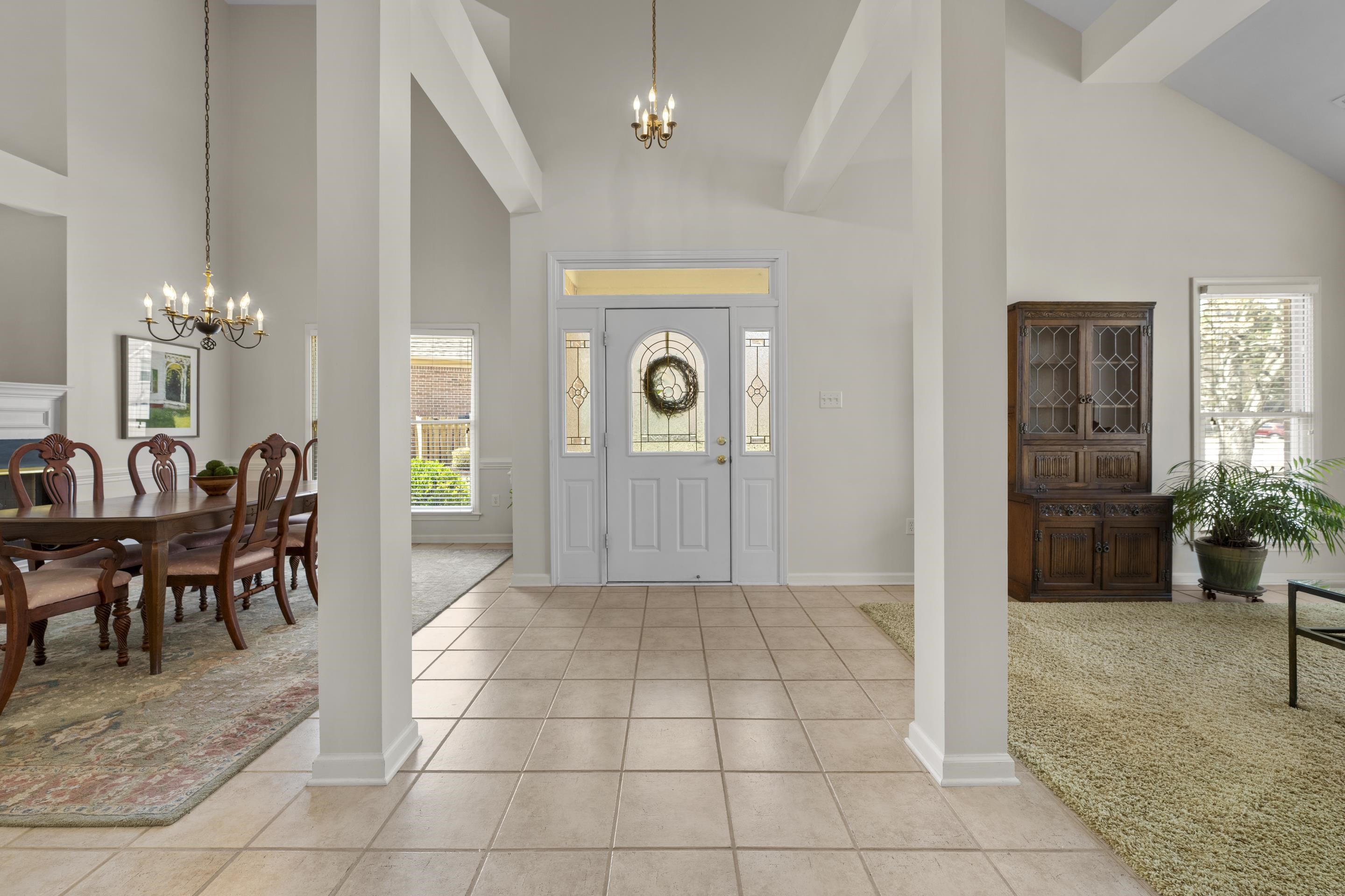 1701 Village Ridge Place Collierville, TN 38017 - Photo 5 of 38 a view of a livingroom with furniture and window