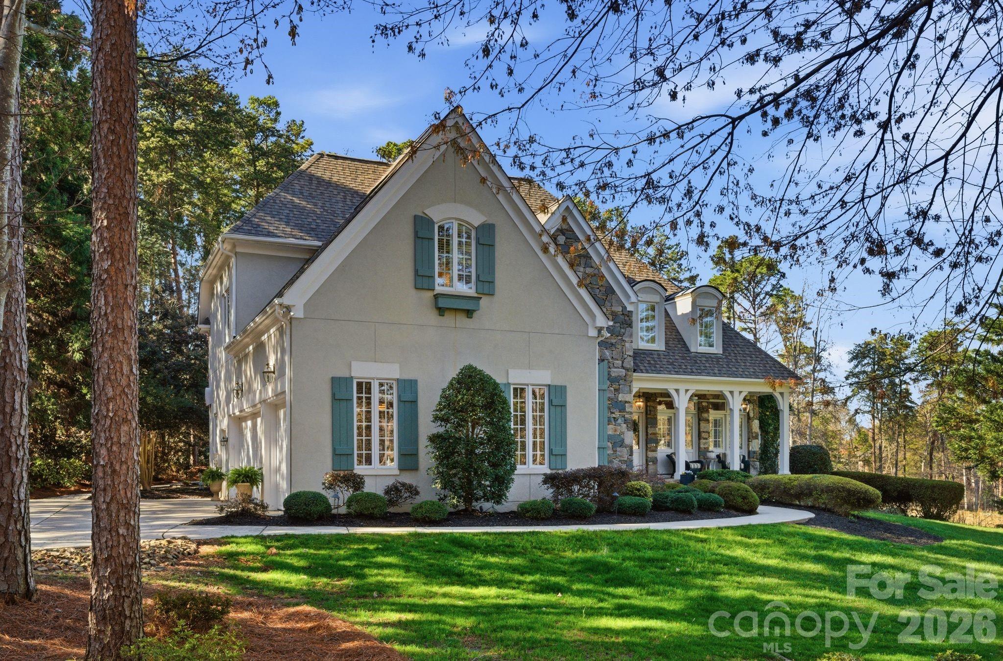 185 Quaker Road Mooresville, NC 28117 - Photo 43 of 43 front view of a house with a yard