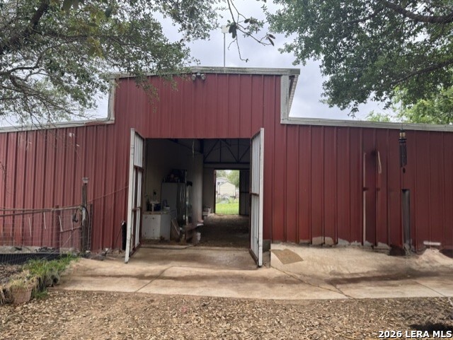 81 Stevens Road Von Ormy, TX 78073 - Photo 3 of 18
