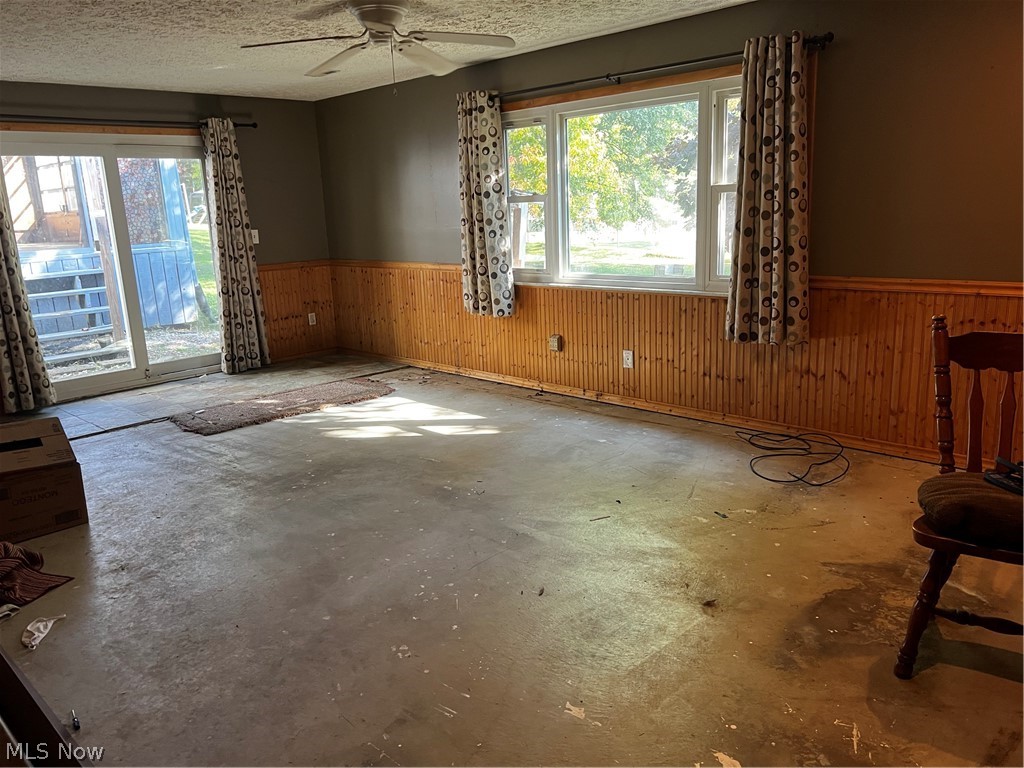 4709 Venus Road Uniontown, OH 44685 - Photo 19 of 23 Gallery Image 19