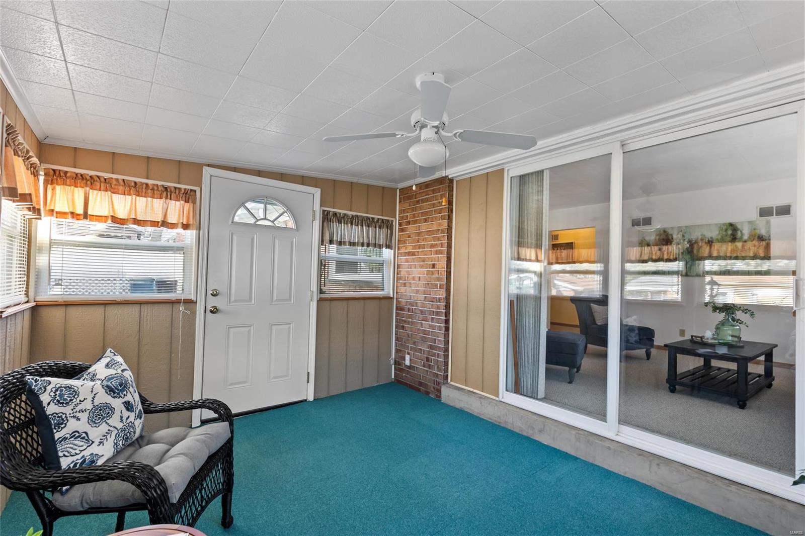 7227 Rockspring Drive St. Louis, MO 63123 - Photo 17 of 44 Gallery Image 17