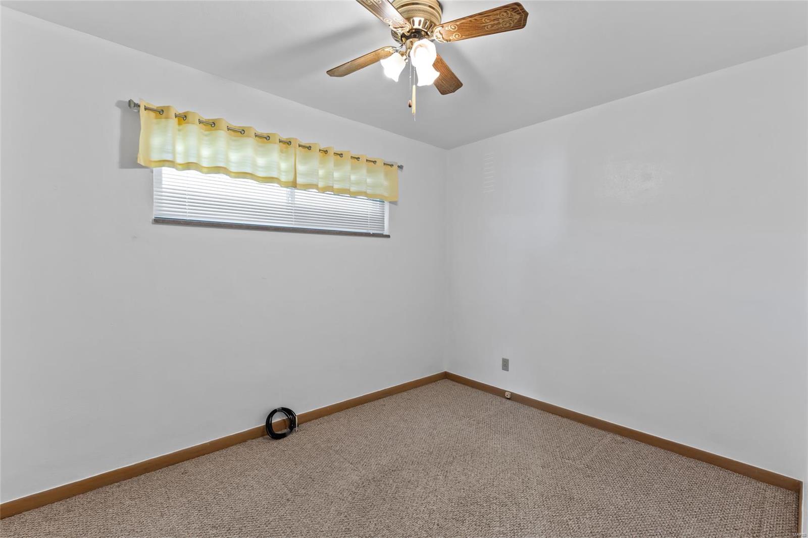 7227 Rockspring Drive St. Louis, MO 63123 - Photo 24 of 44 Gallery Image 24