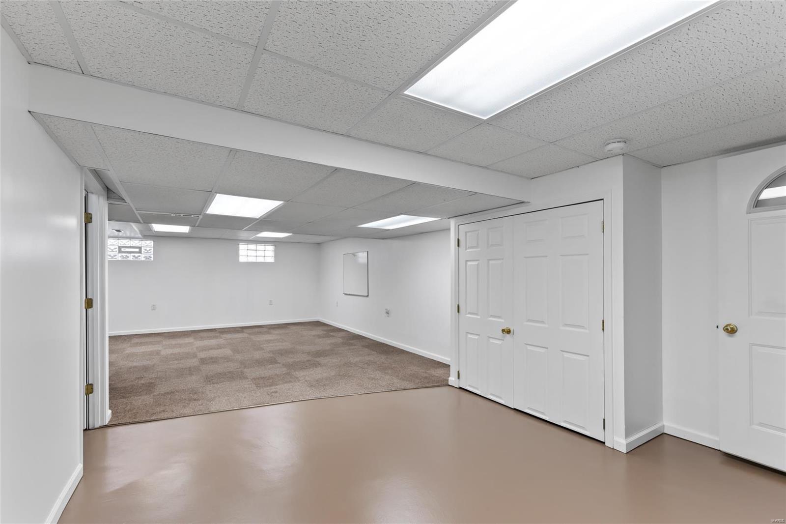 7227 Rockspring Drive St. Louis, MO 63123 - Photo 34 of 44 Gallery Image 34