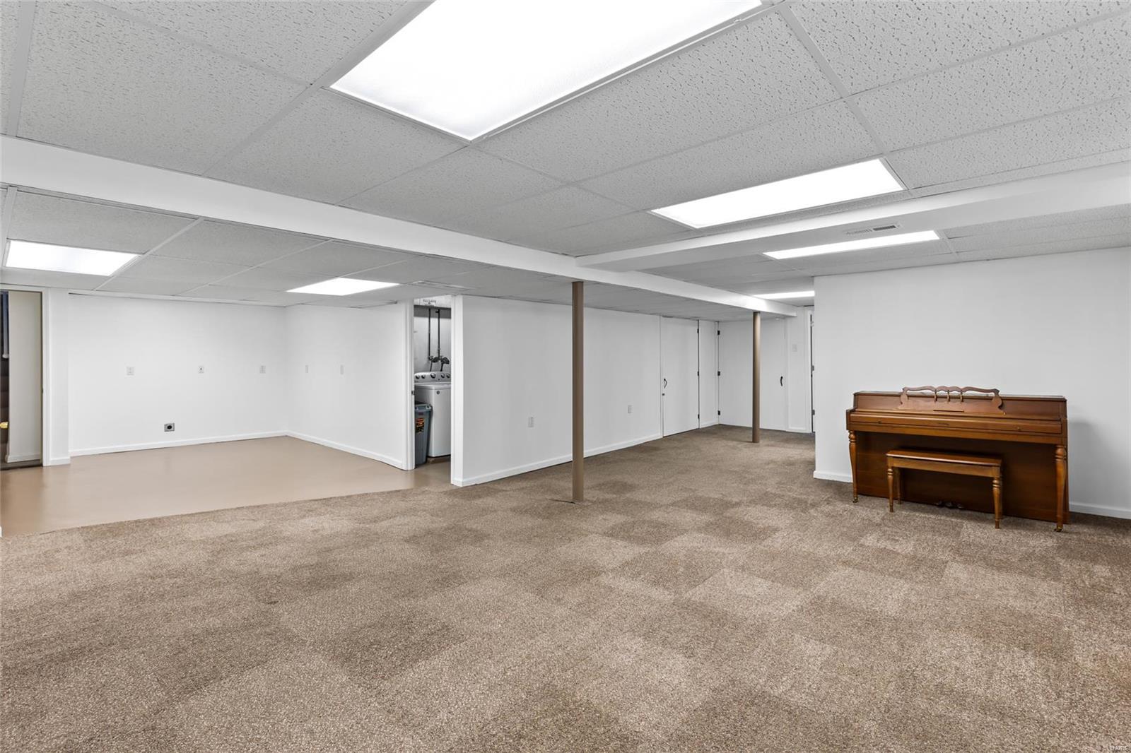 7227 Rockspring Drive St. Louis, MO 63123 - Photo 36 of 44 Gallery Image 36