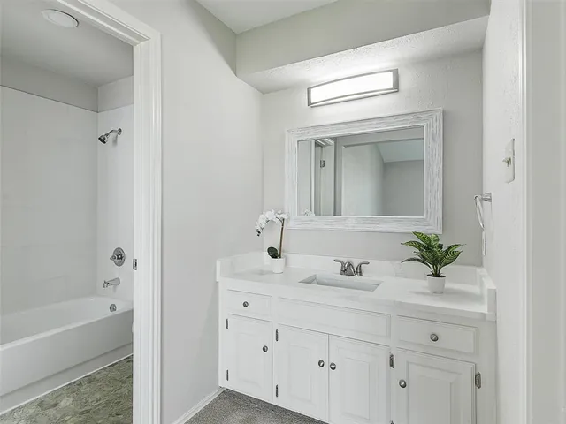 $350,000 | 2013 East Collins Boulevard, Richardson, TX 75081