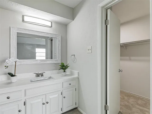 $350,000 | 2013 East Collins Boulevard, Richardson, TX 75081