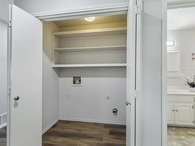 $350,000 | 2013 East Collins Boulevard, Richardson, TX 75081