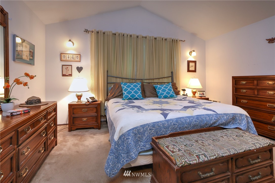 16665 Seminole Road Northeast Poulsbo, WA 98370 - Photo 7 of 14 Gallery Image 7