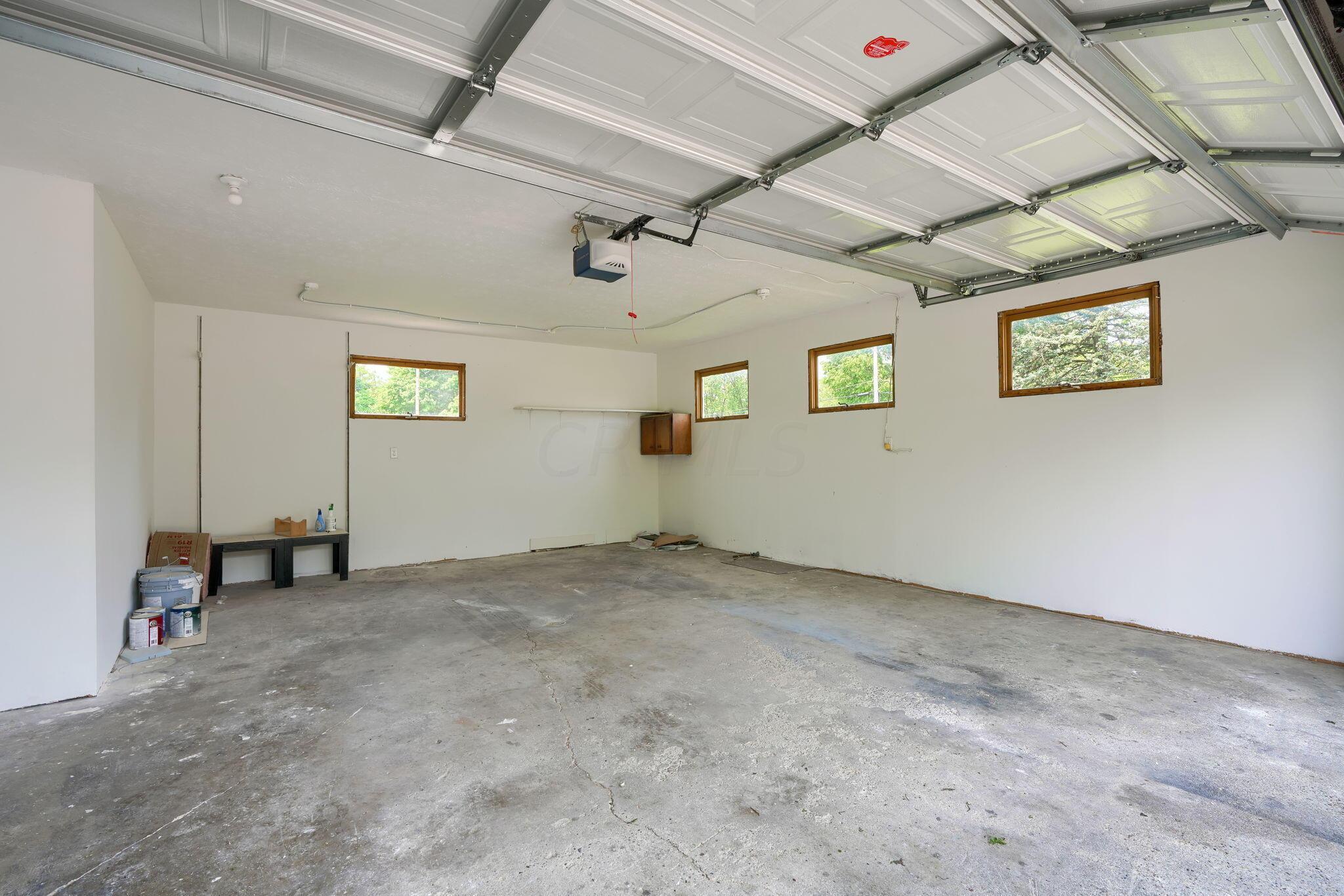 860 Colton Road Columbus, OH 43207 - Photo 23 of 29 36-web-or-mls-860 Colton Rd (45)