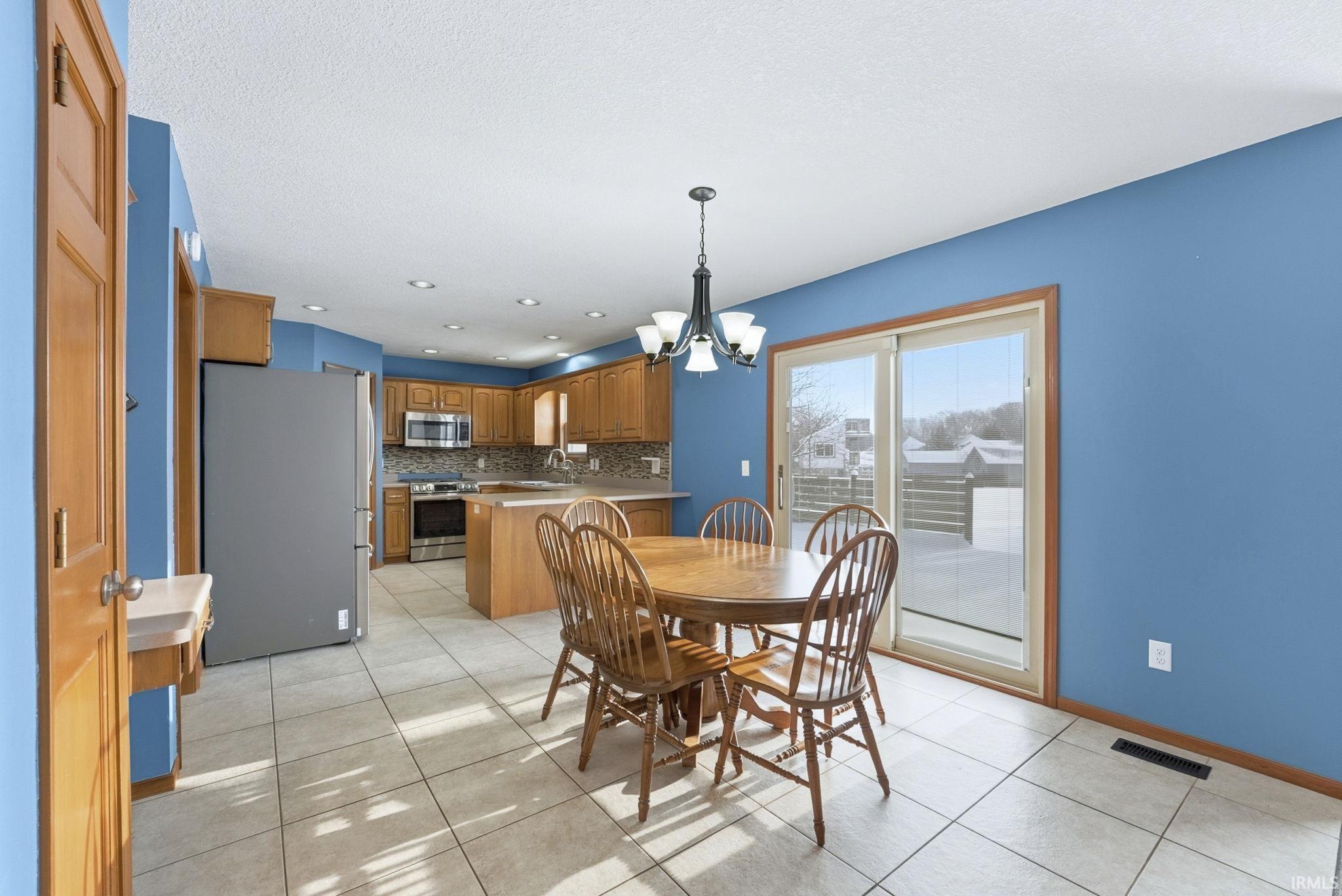 408 Ridge Court Ossian, IN 46777 - Photo 14 of 36