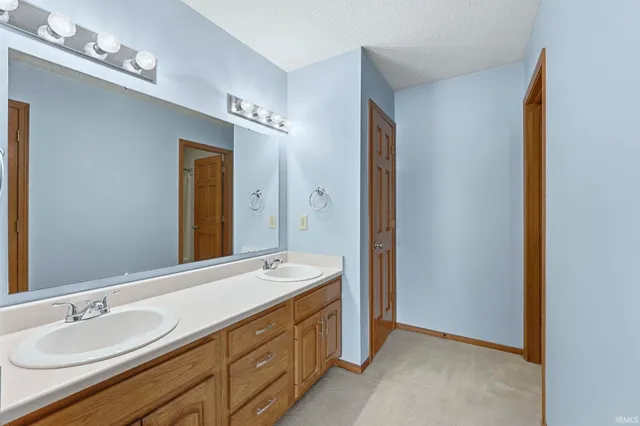 $379,900 | 408 Ridge Court, Ossian, IN 46777