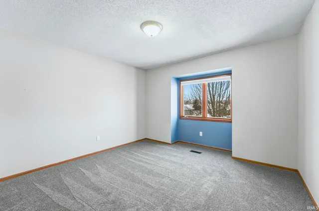 $379,900 | 408 Ridge Court, Ossian, IN 46777