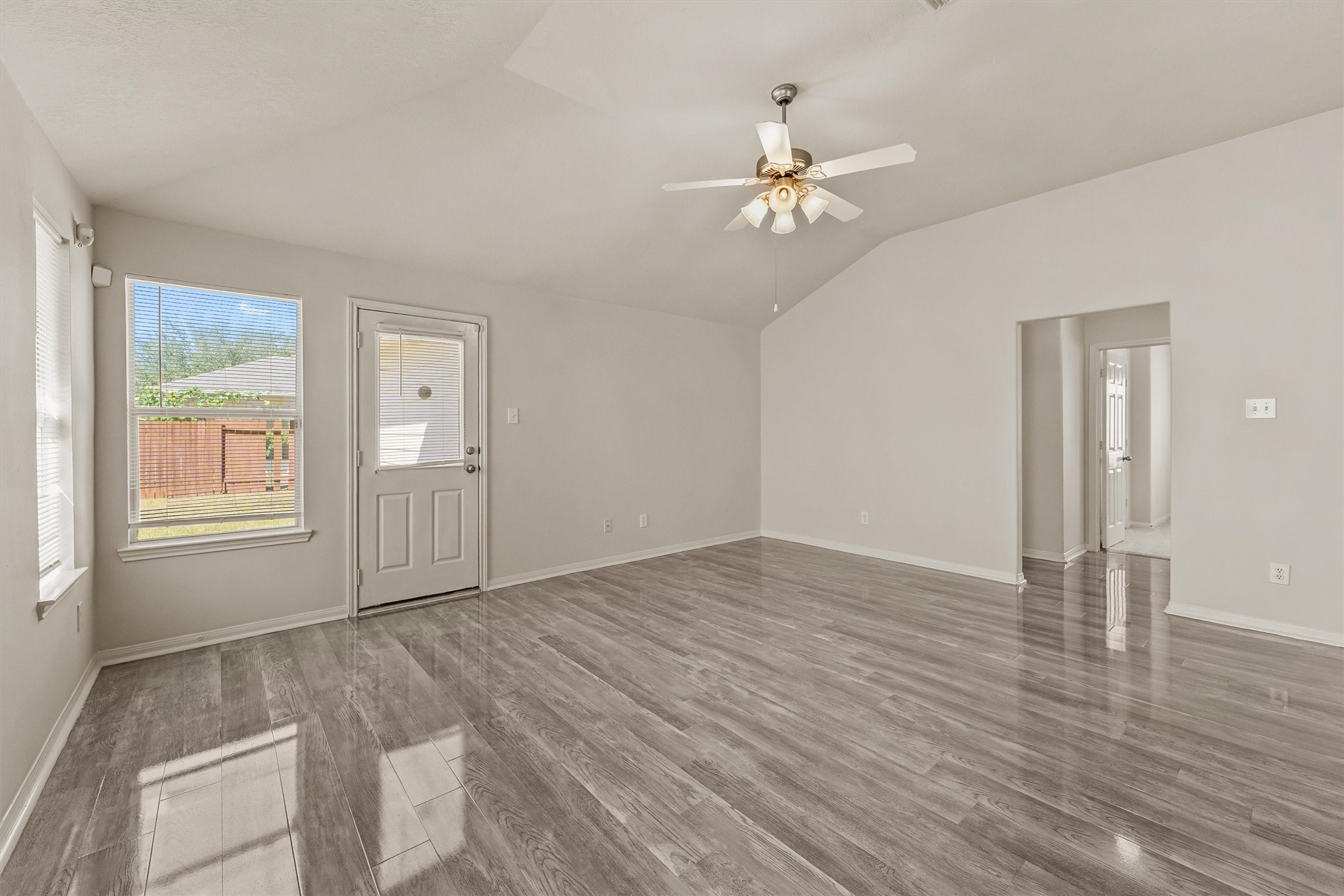 3110 Myrtle Ranch Drive Katy, TX 77494 - Photo 10 of 26 Living room