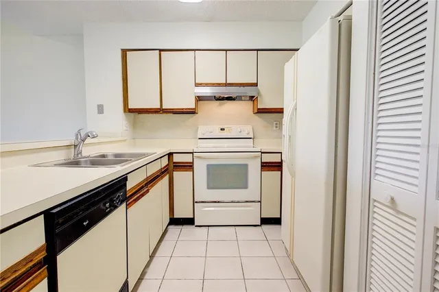 $439,000 | 106 Village Del Lago Circle, Unit 106, St. Augustine, FL 32080