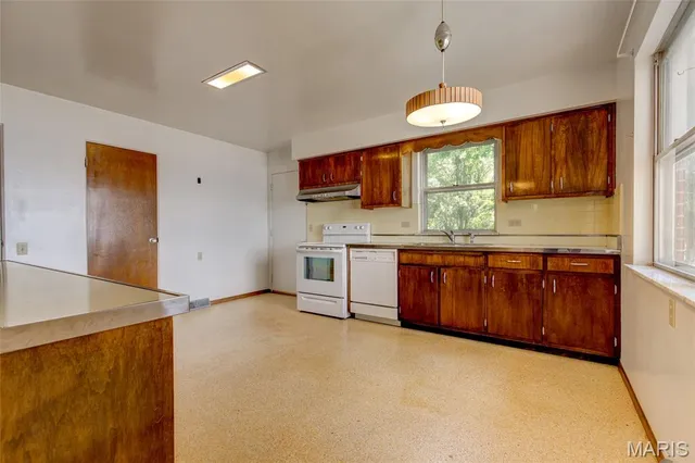 $399,000 | 3106 Indian Trail, Godfrey, IL 62035