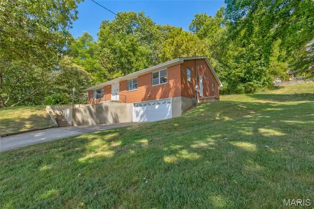 $399,000 | 3106 Indian Trail, Godfrey, IL 62035